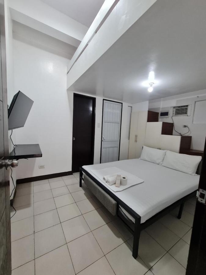 Dasma Lofts Hotel Near Dela Salle Dasma ダスマリニャス エクステリア 写真