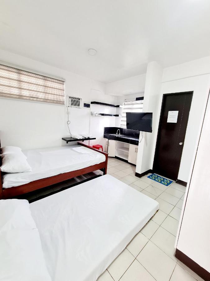 Dasma Lofts Hotel Near Dela Salle Dasma ダスマリニャス エクステリア 写真