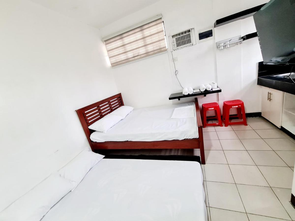 Dasma Lofts Hotel Near Dela Salle Dasma ダスマリニャス エクステリア 写真